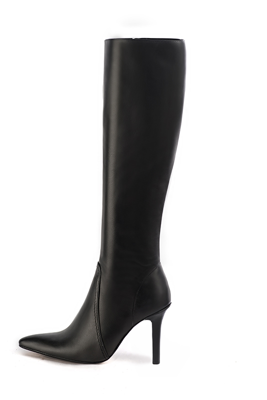 Bottes femme féminines sur mesures noir satiné Mollets fins ou larges Bout effilé. Talon